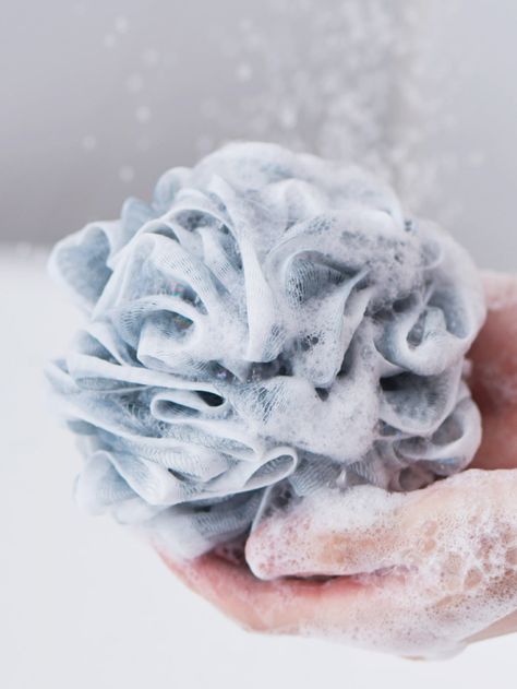 Grey  Collar  PE  Loofah Embellished   Bathroom Loofah Aesthetic, Body Exfoliating, Leaf Projects, Bath Sponges, Foaming Bath, Soft Bath Towels, Bath Ball, Unfortunate Events, Body Shower