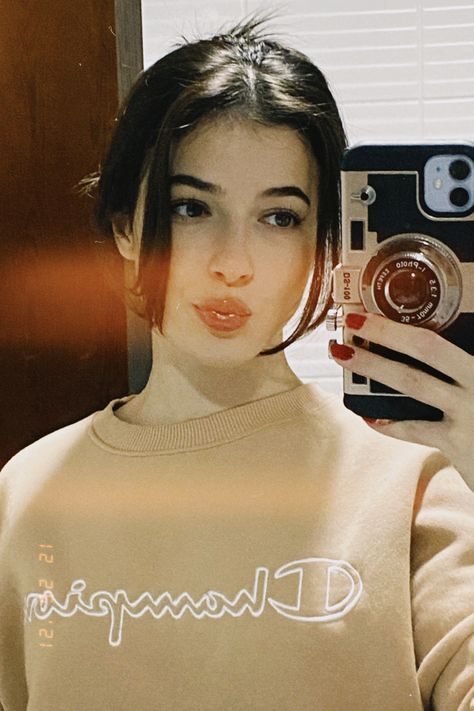 Emily in paris phone case Emily In Paris Phone Case, Selfie Poses Mirror, Emily En Paris, Poses Mirror Selfie, Poses Mirror, 2023 Vision Board, 2023 Vision, Emily In Paris, Healthy Girl