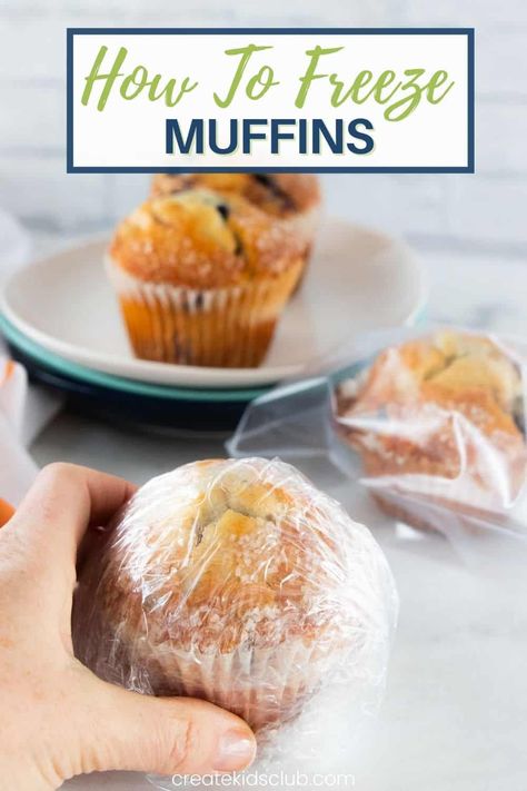 Learn how to easily freeze muffins to keep them as fresh and delicious as they were the day you made them. #muffins #howtofreezemuffins #kitchentips #createkidsclub Make Ahead Breakfast Muffins To Freeze, Make Ahead Muffins To Freeze, How To Freeze Muffins, Freezable Muffins, Freezing Muffins, Freezer Muffins, Frozen Blueberry Muffins, Costco Muffins, Freeze Muffins