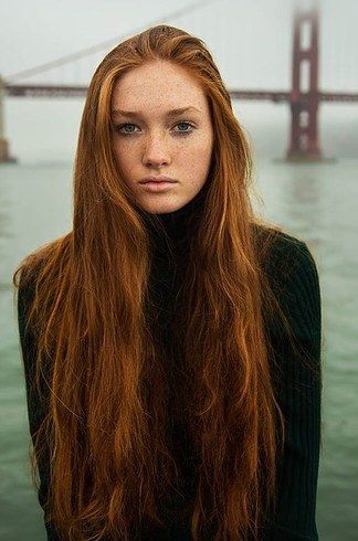 Atlas Of Beauty, Tattoo Girls, Long Red Hair, Fesyen Rambut, Foto Poses, Natural Beauty Tips, Long Red, Teen Vogue, 영감을 주는 캐릭터