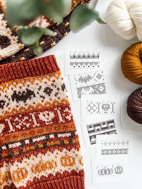 Core Doodle Decks | Pacific Knit Co Colorwork Pattern, Pumpkin Patterns Free, Autumn Doodles, Colorwork Knitting Patterns, Fair Isle Chart, Colorwork Chart, Colorwork Knitting, Sock Knitting Patterns, Pixel Pattern