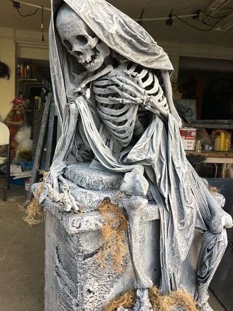 “Dolorem” by Witch Creek Cemetery Skeleton Statue, Beautiful Cemeteries, Graveyard Art, Halloween Gravestones, Handmade Halloween Decorations, Arte Zombie, Halloween Tricks, Grim Reaper Art, Halloween Props Diy