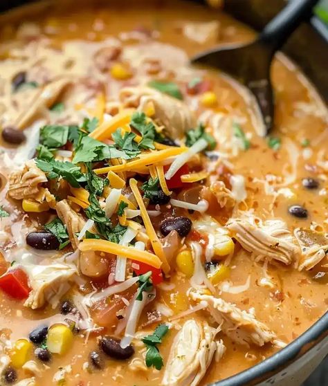 Chicken Taco Soup with Cream Cheese Creamy Chicken Taco Soup Instant Pot, Cream Cheese Chicken Tortilla Soup, Taco Soup With Cream Cheese, Chicken Taco Soup Healthy, Creamy Chicken Taco Soup, Easy Chicken Taco Soup, Soup With Cream Cheese, Chicken Bruschetta Bake, Creamy Chicken Tortilla Soup