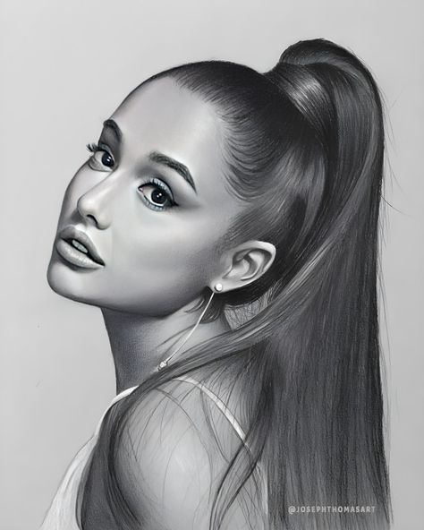 Hand On Chin, Drawing Of Woman, Mouth Lips, Girl Face Drawing, Celebrity Portraits Drawing, Pencil Portrait Drawing, Ariana Grande Drawings, Model Selfie, Cute Pose