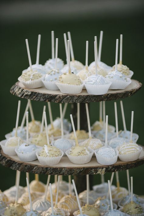 Cake pop wedding cake Diy Cake Pop Display, Cake Pop Holders Diy Display, Cake Pop Display Ideas Wedding, Wedding Cake Pops Display, Cake Pop Wedding Display, Cake Pop Display Ideas, Wedding Cake Balls, Cake Pops Wedding, Cake Pop Display