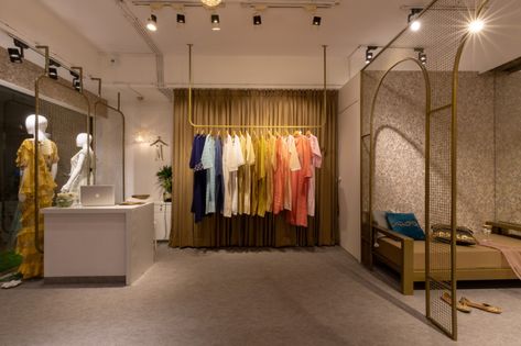 Boutique Design: Fusion of Indian Traditional Elements With  Contemporary Touch | Interior Muse - The Architects Diary Indian Boutique Interior, Boutique Interior Design Indian, Small Boutique Interior, Botique Interiors, Clothing Boutique Interior, Interior Design Indian, Retail Store Interior Design, Clothing Store Interior, Clothing Store Design