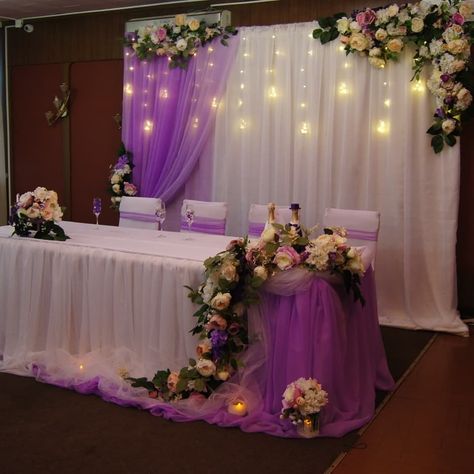 Rapunzel Quinceanera Decorations, Quinceanera Main Table Ideas Purple, Rupunzel Quince Theme, Main Table Quinceanera, Tangled Wedding Theme, Rapunzel Quinceanera, Rapunzel Quinceanera Theme, Tangled Quince, Rapunzel Wedding Theme