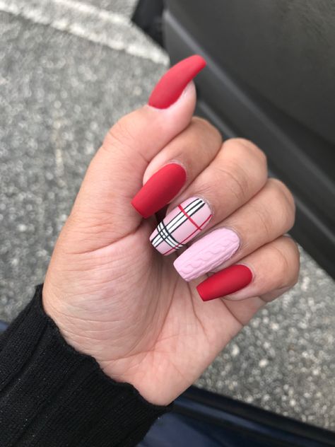 Knitted Pattern Nails, Christmas Nails Sweater Pattern Red, Sweater Valentines Nails, Red Flannel Nails, Red Sweater Nails, Deer Nails, Red Coffin, Hot Pink Nails, Plaid Nails