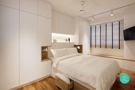 Bedroom interior design ideas for small areas to fit wardrobe, bay windows, storage bed, television, and platform floors. Dressing Design, Small Bedroom Remodel, Wardrobe Bed, Bed Platform, Bedroom Wardrobe, Bedroom Layouts, Bedroom Flooring, Simple Bedroom, Remodel Bedroom