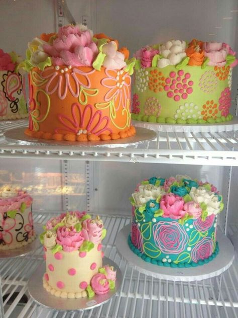 .. Bright Cakes Birthday, Bright Flower Birthday Cake, Bright Flower Cake, Teal Cake Ideas Birthday, Easter Cakes Decorating, Small Decorated Cakes, Fair Cake Ideas, Summer Flower Cake, Colourful Cake Ideas