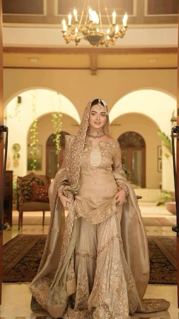 Styled in Pakistan on Instagram: "How pretty is this outfit for a Nikkah?! ✨" Gold Nikkah Outfit, Golden Nikkah Dress, Nikkah Family Photos, Gold Nikkah Dress, Nikkah Outfit Pakistani Bridal, Shaadi Outfits, Nikkah Outfit, Nikah Outfit, Red Bridal Dress