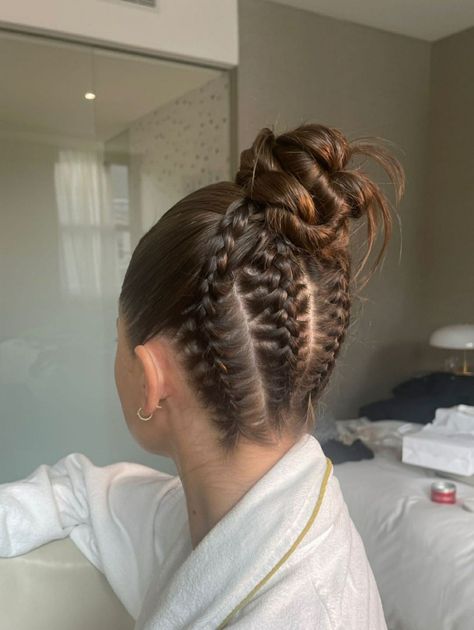 Race Day Hair, Soccer Hairstyles, Volleyball Hair, Track Hairstyles, Basketball Hairstyles, Competition Hair, Gymnastics Hair, Softball Hairstyles, Sport Hair