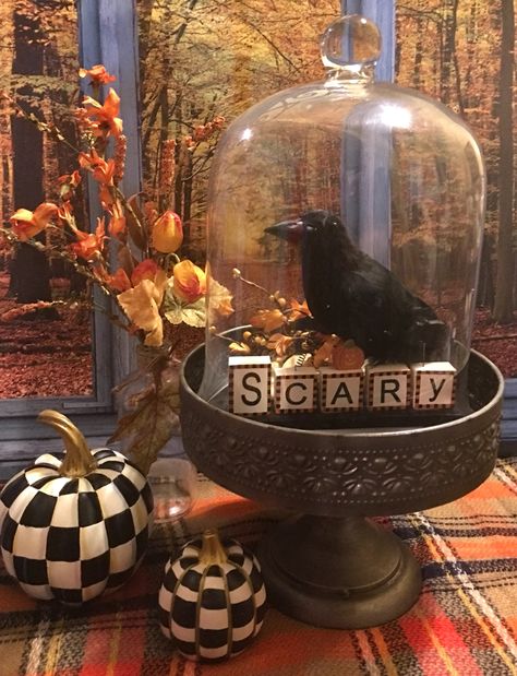 Holiday Cloche Ideas, Fall Cloche Ideas Glass Domes, Fall Cloche Ideas, Halloween Cloche Ideas, Cloche Decor Ideas, Fall Cloche, Glass Cloche Decor, Halloween Cloche, Cloche Ideas