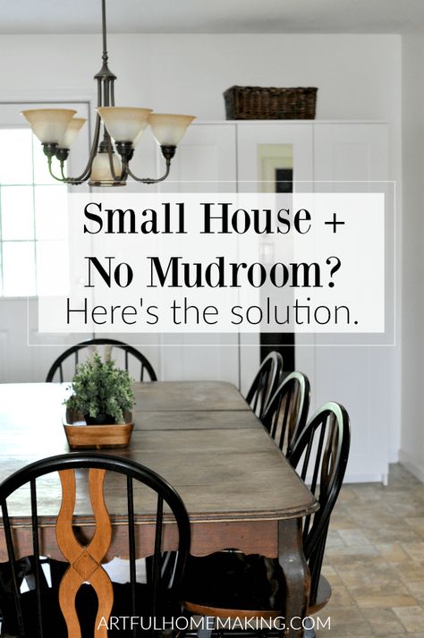 What to Do When You Don't Have a Mudroom Perfect Mudroom, Oasis Decor, Small House Storage, Small Mudroom Ideas, Creating An Entryway, Mudroom Organization, Drawing Room Decor, Coat Storage, No Closet Solutions