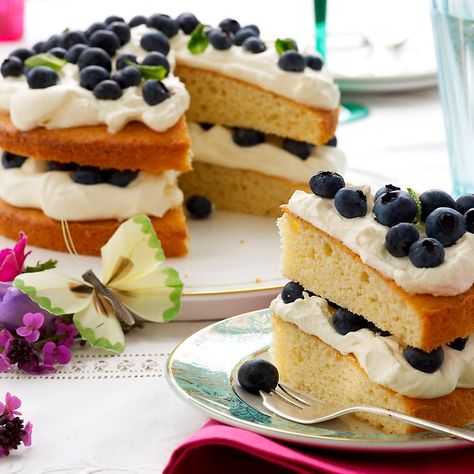 Blueberry Victoria Sponge Cake | Baking Mad Blueberry Sponge Cake, Victorian Sponge, Mini Victoria Sponge Cakes, Victoria Sponge Cake Recipe, Mini Victoria Sponge, Sponge Recipe, Sponge Cake Recipe, Victoria Sponge Cake, Sponge Cakes