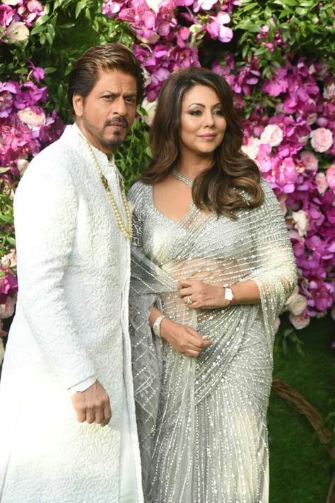 King Khan and Queen Gauri Khan at #AkashAmbaniWedding Shahrukh Khan Family, Gauri Khan, Karan Johar, Aamir Khan, Shah Rukh Khan, Shahrukh Khan, We Fall In Love, Bollywood Actors, Wedding Album