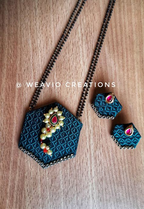 Khan Fabric Jewellery, Fabric Jwellary Set, Mdf Jewellery, Khan Jewellery, Khan Fabric, Cloth Jewellery, Diy Earrings Materials, Terracotta Jewellery Designs, Diy Jewelry Set