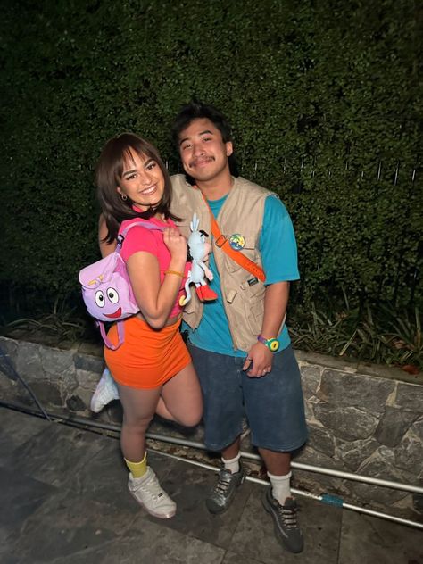 Dora Custome, Twin Day Spirit Week Couples, Dora And Boots Couple Costume, Dora And Diego Couple Costume, Dora Diego Costume, Cute Male Halloween Costumes, Dora And Backpack Costume, Duo Halloween Costumes Black And Mexican, Dora Outfit Ideas