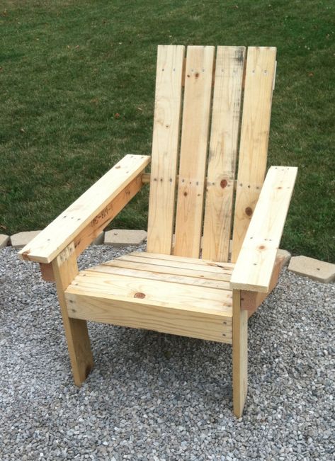 Outdoor Chairs Diy, Adirondack Chairs Diy, Wood Chair Diy, Wood Patio Chairs, Adirondack Chair Plans, Wood Adirondack Chairs, Pallet Chair, Wooden Adirondack Chairs, Wood Chairs