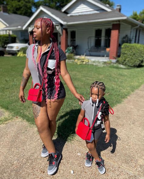 Mommy And Me Hairstyles Black, Mommy And Me Outfits Black People, Mommy And Me Hairstyles, Matching Hairstyles, Matching Mommy Daughter, Mommy Daughter Photoshoot, 16 Outfits, Mommy Daughter Pictures, Baby Birthday Outfit