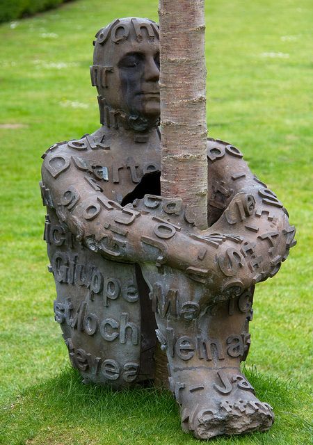 Jaume Plensa - Heart of Trees 3 | Flickr - Photo Sharing! Jaume Plensa, Yorkshire Sculpture Park, Grave Stones, Art In The Park, Whimsy Art, Wire Sculptures, Urban Nature, Images And Words, Sculpture Park