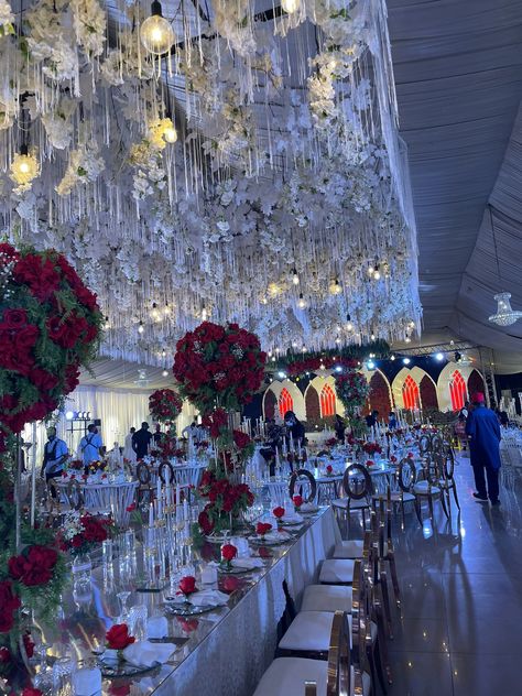 Wedding With Lights, Nigerian Wedding Reception, Igbo Bride Traditional Weddings, Nigerian Wedding Decor, Nigerian Traditional Wedding, Wedding Hall Decorations, Disney Wedding Theme, Traditional Wedding Decor, Luxe Wedding