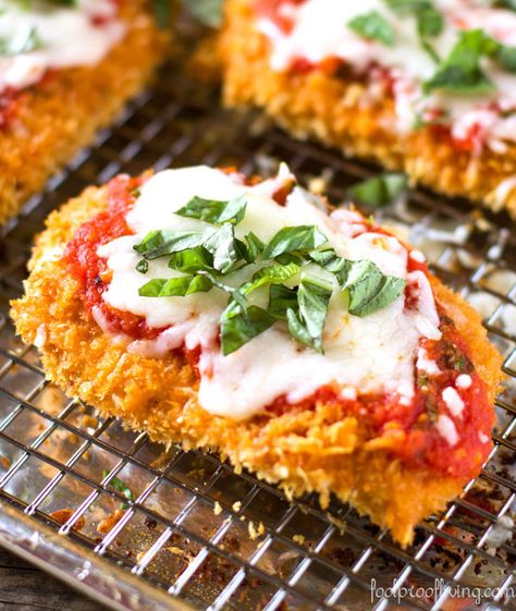 Oven Baked Chicken Parmesan Recipe, Chicken Parmesan Recipe Baked, Oven Baked Chicken Parmesan, Healthy Chicken Parmesan, Chicken Parmesan Recipe, Parmesan Recipe, Baked Chicken Parmesan, Chicken Parm, Fettuccine Alfredo