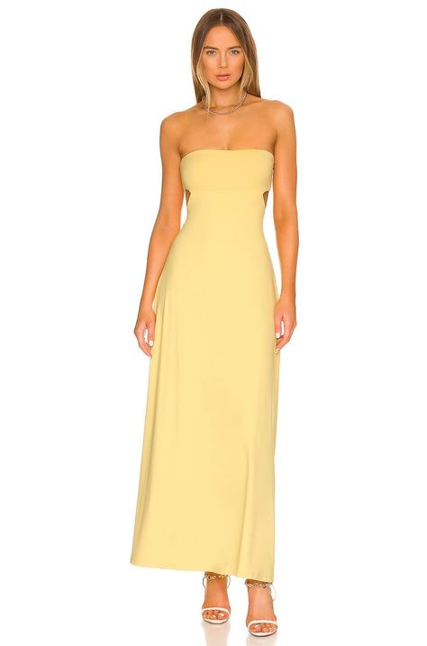 Light Yellow Prom Dress, Cut Out Prom Dresses, Light Yellow Dresses, Yellow Strapless Dress, Dressing Table Ideas, Strapless Long Dress, Dresses Yellow, Yellow Maxi Dress, Prom Dresses Yellow