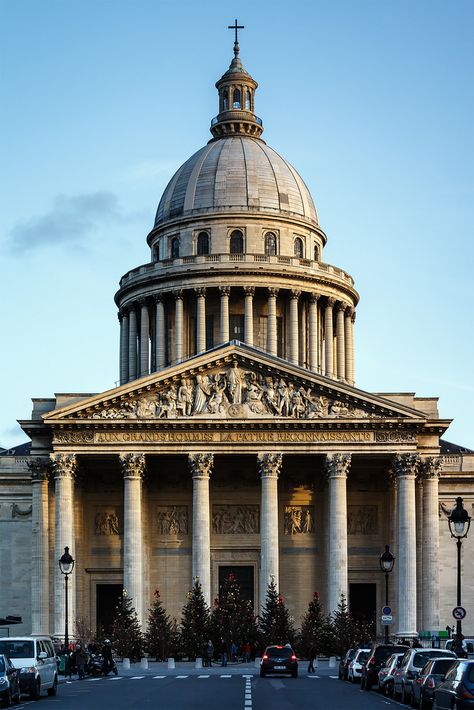 Pantheon Paris Aesthetic, French Monuments, Paris Pantheon, Pantheon Paris, Paris Monuments, Pretty Buildings, Sketch Cartoon, Rome Photo, Cathedral Architecture