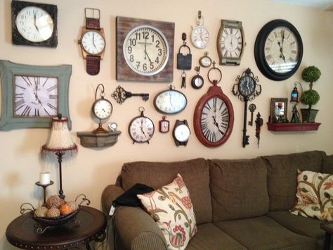 Clock wall- My grandpa basically invented this :-P Clocks Wall Living Room, Mirror Clock Wall Decor, Wall Clock Decor Living Room, Clock Decor Ideas, Clock Wall, Large Wall Decor, Clock Decor, Wall Gallery, Home Pictures