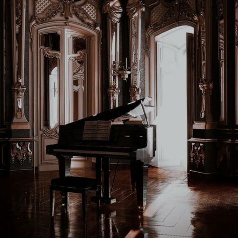 Piano Room Aesthetic, Vintage Piano Aesthetic, Grand Piano Aesthetic, Dark Academia Music, Musical Academia, Academia Aesthetic Room, Room Aesthetic Dark, Bedroom Aesthetic Dark, Academia House