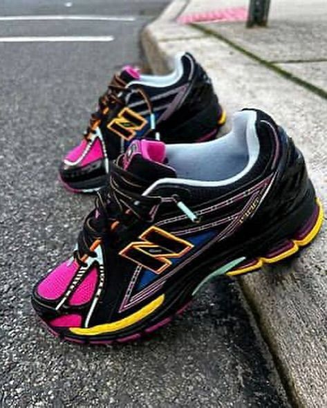 *NEW BALANCE 1906R NEON NIGHTS* *Sizes* _40……………to……………45_ 🔥🔥🔥 *PRICE:N153,000 *REPOST AND CASHOUT 🤘🔥* New Balance 1906r, Back To School Shoes, Trendy Shoes Sneakers, Pretty Shoes Sneakers, Neon Nights, Simple Shoes, Hype Shoes, Shoe Inspo, Girly Shoes