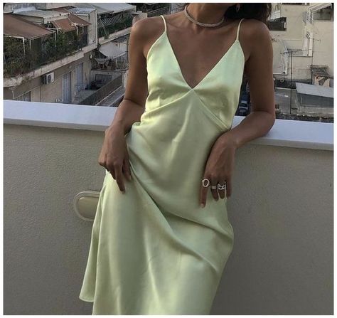 hi loves! if you like my aesthetic pics check out my account xx <3 !!! Pijamas Women, Winter Trends, Fashion Weeks, Mode Inspo, Green Aesthetic, Looks Style, Mode Inspiration, Instagram Foto, Looks Vintage