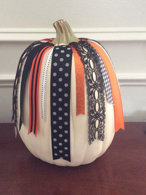 DIY No Carve Halloween Ribbon Pumpkins | ConfettiStyle Craft Pumpkins, Paper Mache Pumpkins, Elegant Pumpkins, Pumpkin Uses, Ribbon Roll, Ribbon Crafts Diy, Diy Halloween Decor, Faux Pumpkins, Halloween Pumpkins Carvings