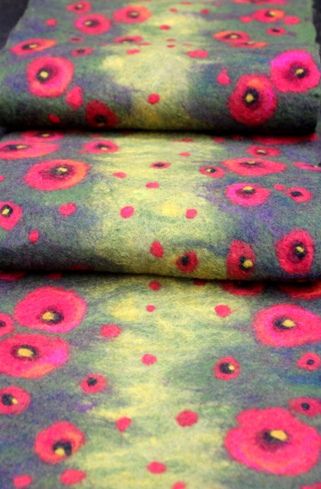 Felted Table Runners, Felted Poppy, Felted Clothes, Felt Wall Hanging, Felt Wall, Felted Scarf, Floor Art, Felted Scarves, Project Inspiration