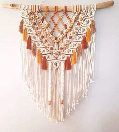 Farm Macrame, Native Macrame, Easy Macrame Patterns, Macrame Unique, Macrame Things, Come Intrecciare, Macrame Wall Hanging Ideas, Simpul Makrame, Pola Macrame