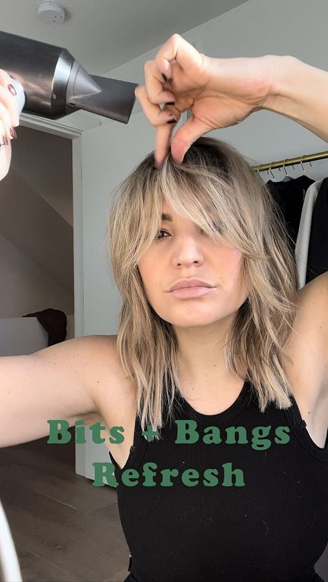 Nicole Pidherny’s Instagram post: “Quick non wash day bang refresh ✌🏼 . Save for good bangs! .” Tips For Growing Out Bangs, Bangs But Not Bangs, Bangs Or Not, Subtle Bangs Straight Hair, How To Fix Short Curtain Bangs, Greasy Bangs Fix, Low Commitment Bangs, Air Dry Bangs, Growing Bangs Out Hairstyles