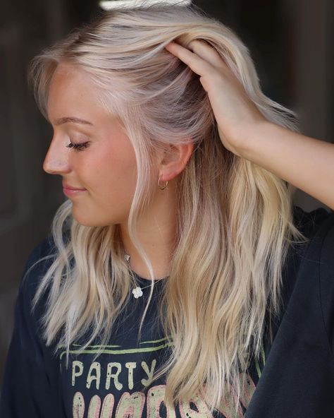 Blonde Medium Length Locks with Scandinavian Hairline Blonde Vacation Hair, Swedish Blonde Highlights, Norwegian Hair Line, Blonde Scandinavian Hairline, Swedish Hairline Blonde, Bleach Blonde Lob, Scandinavian Blonde Hairline, Norwegian Blonde Hair, Swedish Hairline