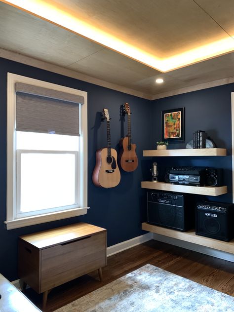 Guitar Room Man Cave, Guitar Room Decor, Room Aesthetic Grunge, Home Music Studio Ideas, Room Aesthetic Dark, Led Uplighting, Plywood Ceiling, Guitar Bedroom, Custom Floating Shelves