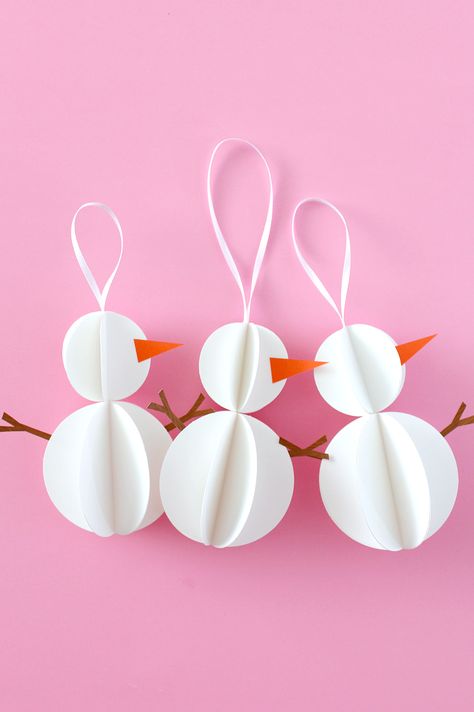 DIY christmas ornaments Paper Snowman Ornaments Paper Snowman, Homemade Christmas Tree, Homemade Christmas Ornaments, Easter Tree Ornaments, Easter Egg Tree, Easy Holidays Crafts, Ornaments To Make, Paper Christmas Decorations, Diy Ornaments