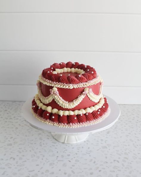 The Bake House | This red number has completely captured my heart ♥️ Size: 6 inch short * * * #lambethcake #lambeth #bkehouse #goldcoastcakes… | Instagram Lambeth Cake, 23 Birthday, Red Cake, 23rd Birthday, Wedding 2025, Vintage Cake, Sheet Cake, My Heart, Cake Decorating