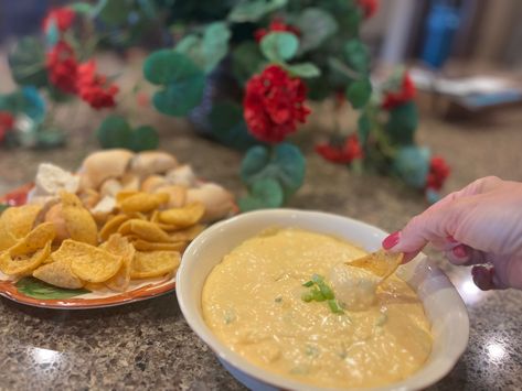 Old English Bagel Dip, Bagel Dip Recipe Old English, Kraft Old English Cheese Recipes, Old English Cheese Dip, Old English Cheese Recipes, Bagel Dip Recipe, Menu Christmas, Bagel Dip, English Cheese