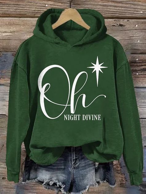 Retro Christmas Tops Math Teacher Shirts, Vintage Festival, Cute Shirt Designs, Hoodie Green, Outfit Trends, Letter T, Cozy Sweatshirts, Print Sweatshirt, Mixing Prints