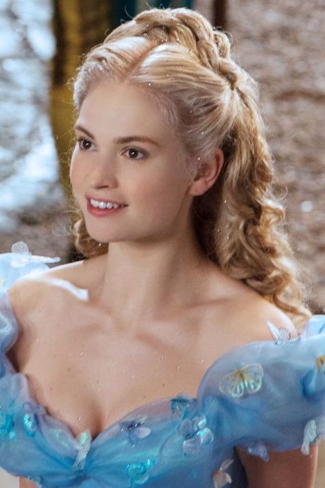 Best Oscar Dresses, Fairytale Hair, Cinderella Live Action, Cinderella Aesthetic, Cinderella Hair, Cinderella Movie, Cinderella 2015, Have Courage And Be Kind, Princess Core