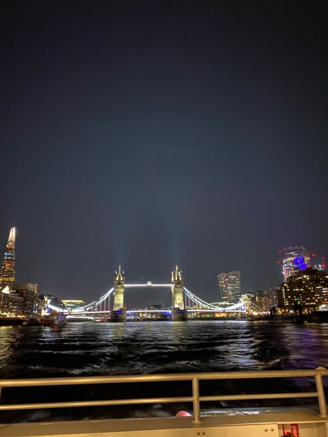 london at night water boat ride nightlife aesthetic London Boat Ride, Boat Ride Aesthetic, Ride Aesthetic, London At Night, Picture Diary, London Night, Boat Ride, Iphone Wallpaper Tumblr Aesthetic, Life Pictures