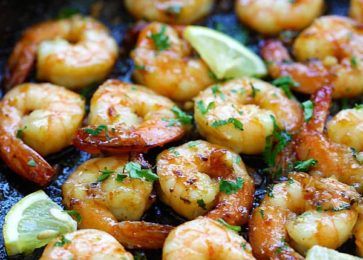 Cookies Banane, Sweet Chili Shrimp, Honey Shrimp, Honey Garlic Shrimp, Best Shrimp Recipes, Asian Dinner Recipes, Honey Garlic Sauce, Easy Asian Recipes, Shrimp Recipes Easy