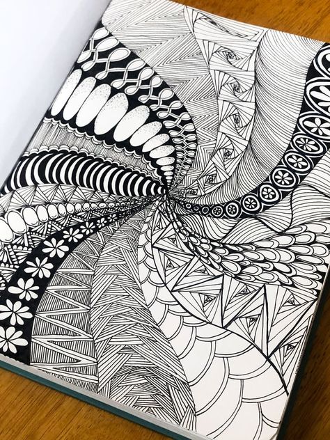 How To Draw Doodles Step By Step Zen Tangles, Crazy Art Drawings, Crazy Art Ideas, Zentagle Drawing Ideas, Drawing Zentangle Patterns, Zentangle Art Beginners, Zentangle Step By Step, Zentangle Art Ideas, Zentangles Patterns