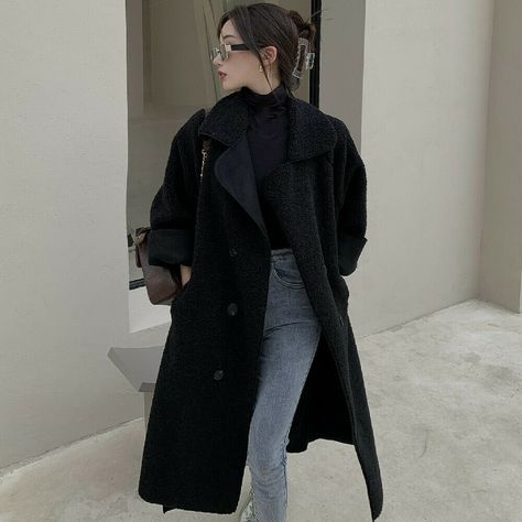 Black Overcoat Outfit Women, Fleece Coat Outfit, Long Black Trench Coat, Black Coat Outfit, Black Overcoat, Diy Fashion Scarf, Bts Inspired Outfits, Long Black Coat, Next Fashion