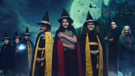 Fans of Harry Potter will adore this more diverse matriarchal television series by Netflix. There's more women, more diversity, and more cats! Witch Games, Mildred Hubble, Witch Character Design, Jill Murphy, Worst Witch, Flower Coloring Sheets, Witch Characters, Bad Witch, Easter Egg Designs