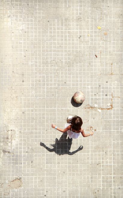 Girl playing Cut Out People, Astral Projection, Playing Football, School House, Amazing Pictures, Into The Wild, Birds Eye View, Foto Inspiration, 인물 사진